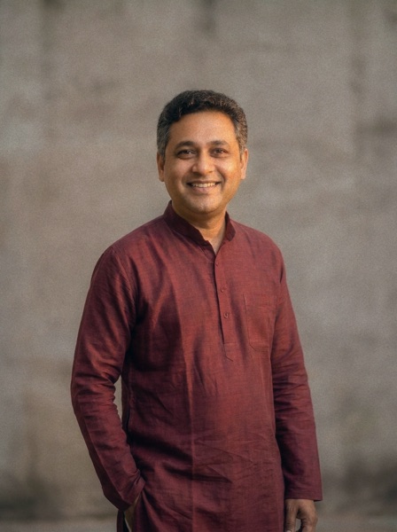 Pandit Raghav, Vedic Astrologer
